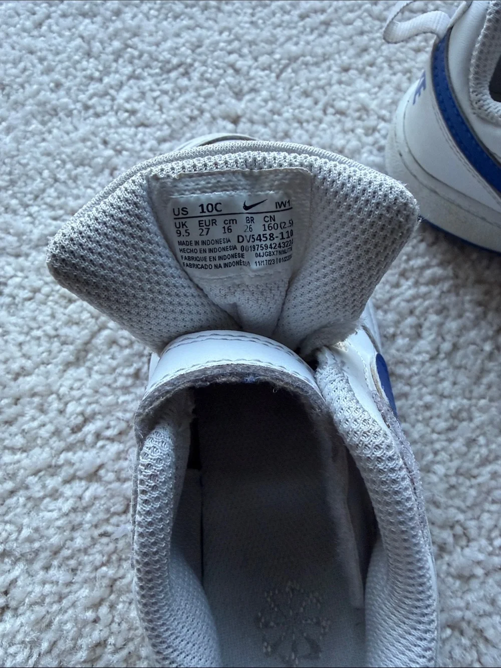 Nike White and Blue Kids Sneakers with Hook-and-Loop Strap